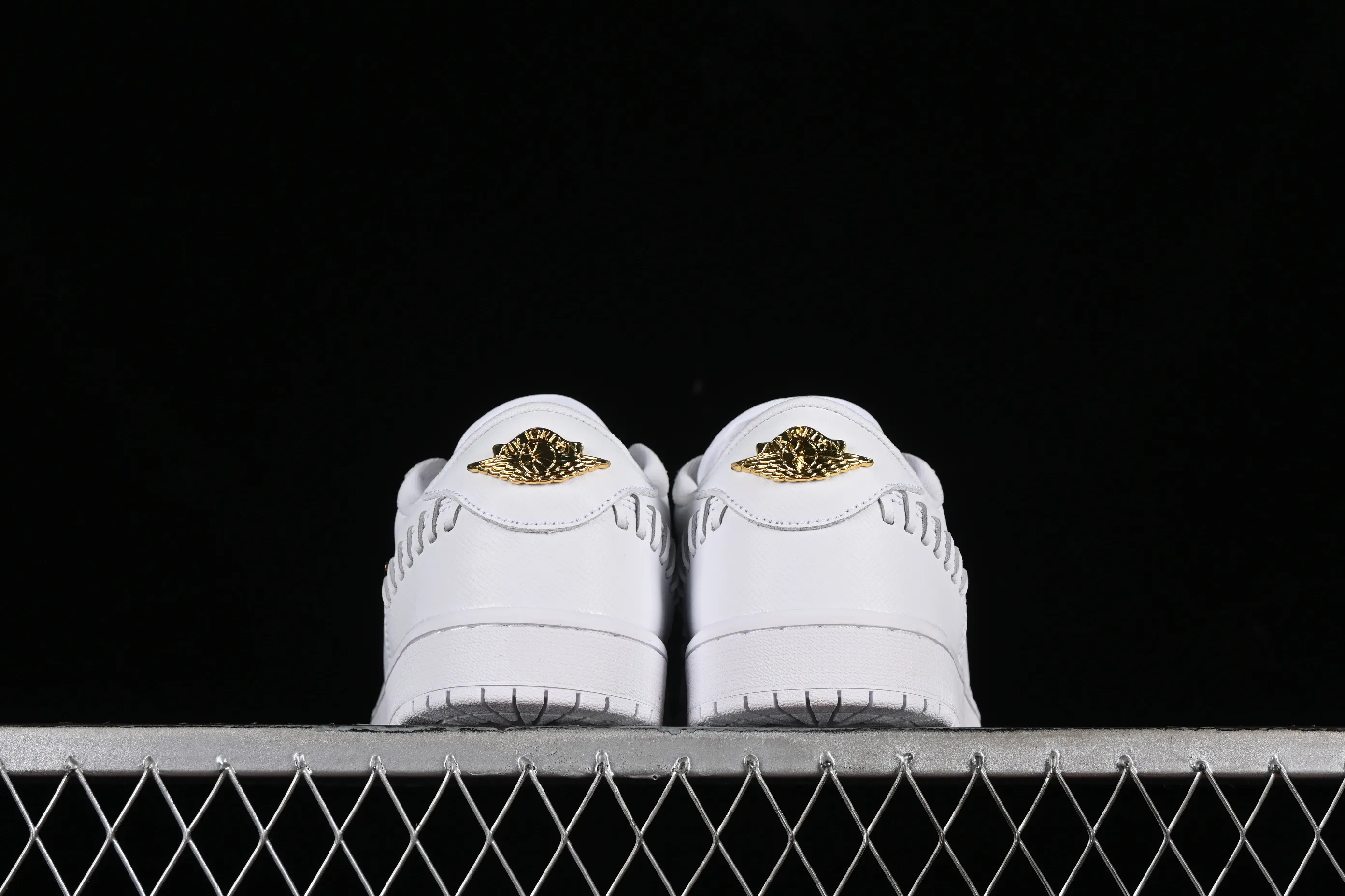 All categories Air Jordan Jordan series basketball shoes Air Jordan 1 Low Air Jordan 1 Low "Method of Make" AJ1 Joe 1 white gold low-top cultural and leisure sports shoes FN5032-100